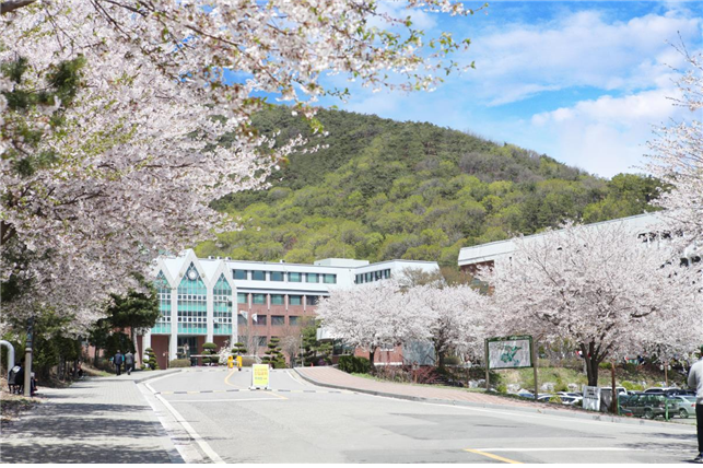 김포대학교 혁신적인 디지털 플랫폼으로 신입생 OT 시행